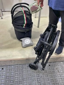 ペット用キャリーをぶんかい折り畳んで下さいました